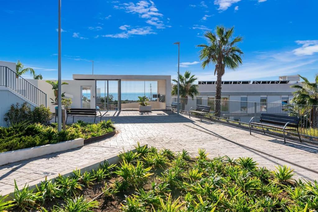 Beautiful Penthouse With Large Terrace * Estepona