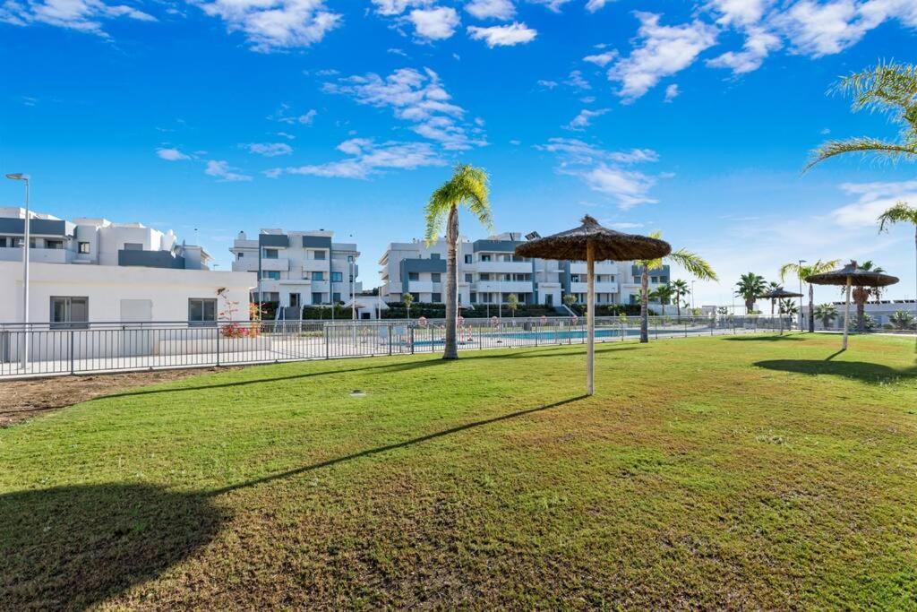 Apartamento Beautiful Penthouse With Large Terrace Estepona